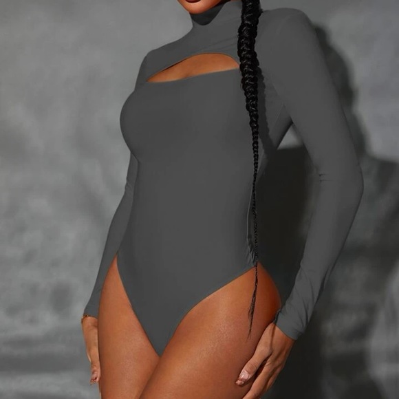 Sexy cutout bodysuit - Picture 7 of 15